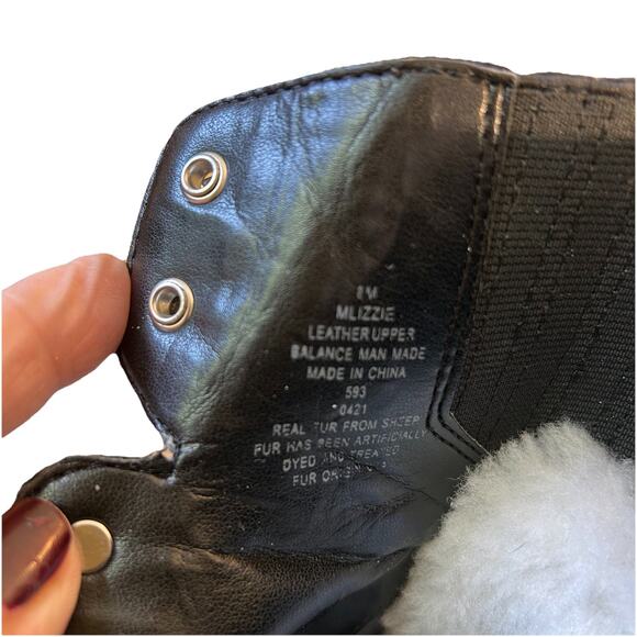 NWOB MARC FISHER LTD Women’s Izzie Shearling Leather Lug Sole Black Boots Sz. 8 - Picture 16 of 16